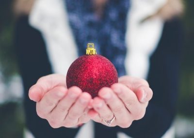 8 Holiday Social Media Marketing Campaigns to Try This Season