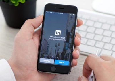 How to Find Freelance Jobs on LinkedIn (in Less Than 10 Seconds)