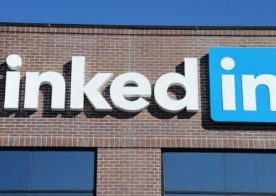 LinkedIn Lead Generation Tips, Direct from the LinkedIn Sales Solutions Team [Podcast]